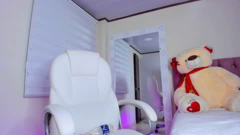 Isa  online show from 3, 2, 2025