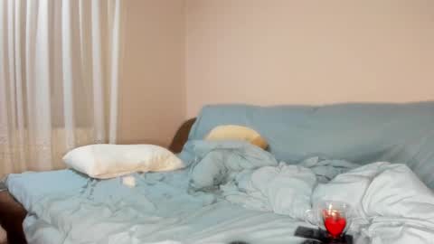 Issabelle online show from 12, 10, 2025