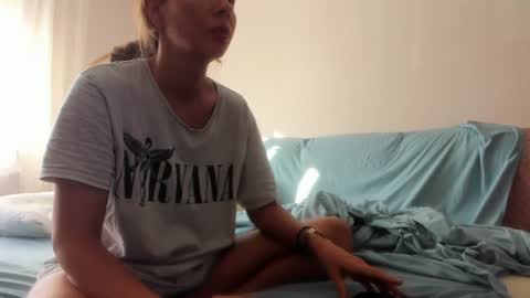 Issabelle online show from 6, 7, 2026