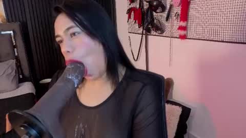 Issafoxx online show from 30, 6, 2026