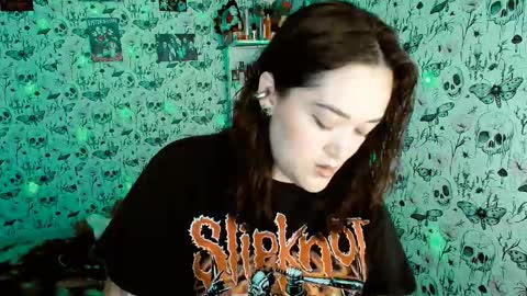 Snapshot of issis_demon chatting on 16, 3, 2026 Yiz online show from 16, 3, 2026