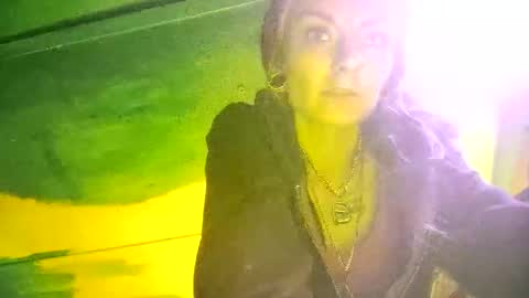 Snapshot of issyamazin667 chatting on 26, 11, 2025 Girlnextdoor online show from 26, 11, 2025