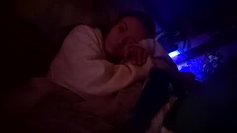 Snapshot of issyamazin667 chatting on 5, 12, 2025 Girlnextdoor online show from 5, 12, 2025