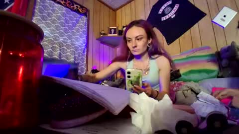 Snapshot of issyamazin667 chatting on 18, 1, 2026 Girlnextdoor online show from 18, 1, 2026