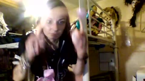 Snapshot of issyamazin667 chatting on 3, 3, 2026 Girlnextdoor online show from 3, 3, 2026