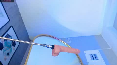 Snapshot of issys_lam chatting on 22, 5, 2026 issys online show from 22, 5, 2026