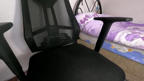 Snapshot of istanbullian chatting on 1, 3, 2025 erdem online show from 1, 3, 2025