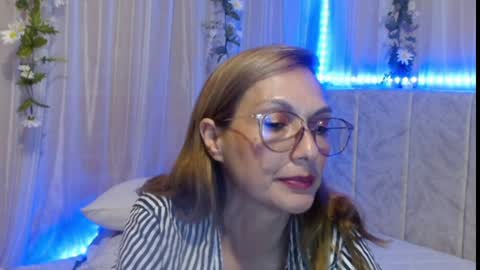 Snapshot of italagomez chatting on 9, 2, 2025 Itala Gomez online show from 9, 2, 2025