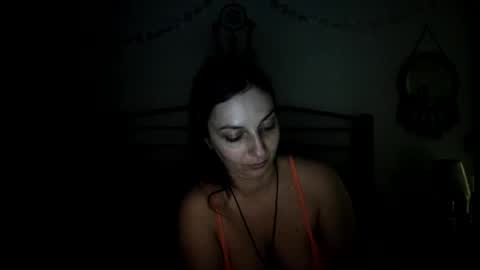 Bella Bloom online show from 4, 4, 2026