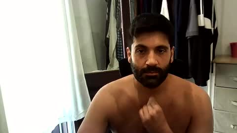italianboybcn online show from 4, 7, 2026