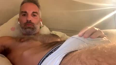 Snapshot of italiantoyboy84 chatting on 1, 10, 2025 italiantoyboy84 online show from 1, 10, 2025
