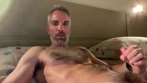 italiantoyboy84 online show from 21, 4, 2026