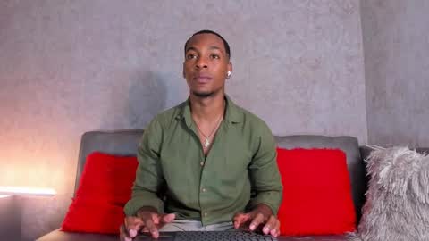 Snapshot of itanxfor chatting on 6, 11, 2025 itanxfor online show from 6, 11, 2025