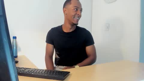 Snapshot of itanxfor chatting on 19, 12, 2025 itanxfor online show from 19, 12, 2025