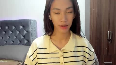 Snapshot of its_me_cora chatting on 6, 2, 2025 Cora online show from 6, 2, 2025