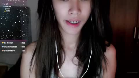 Snapshot of its_me_cora chatting on 10, 2, 2025 Cora online show from 10, 2, 2025