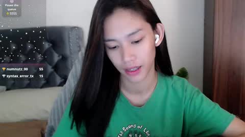 Snapshot of its_me_cora chatting on 6, 3, 2025 Cora online show from 6, 3, 2025