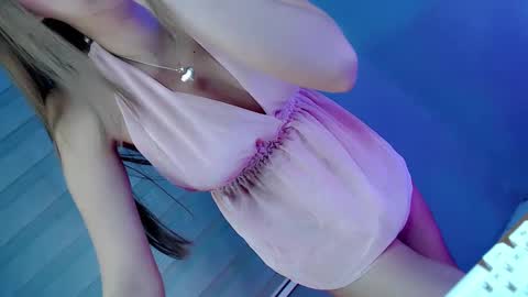 Snapshot of its_me_hedone chatting on 22, 1, 2025 Pixie online show from 22, 1, 2025