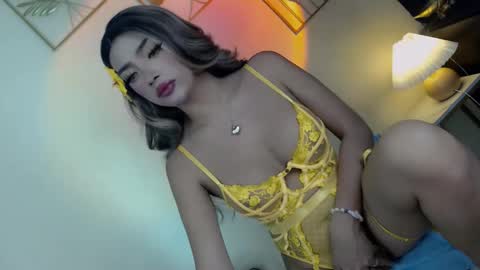 Snapshot of its_me_hedone chatting on 19, 9, 2025 Pixie online show from 19, 9, 2025