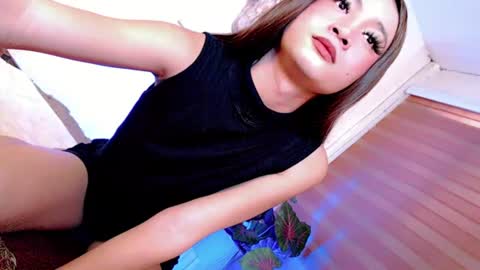 its_me_luna1111 online show from 5, 7, 2026