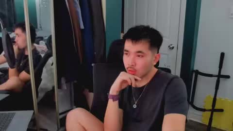 Snapshot of itsagoodboy69 chatting on 17, 3, 2026 asiancollegebro online show from 17, 3, 2026