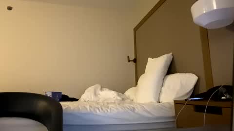 Snapshot of itsavibeouthere chatting on 17, 12, 2024 itsavibeouthere online show from 17, 12, 2024