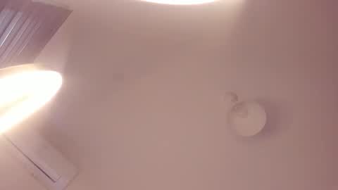 Isabella online show from 27, 10, 2025