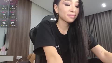 Queen Liya online show from 12, 3, 2025