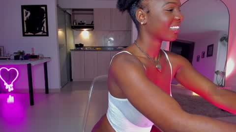 Snapshot of itslau_ chatting on 25, 1, 2025 lau online show from 25, 1, 2025