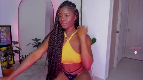 Snapshot of itslau_ chatting on 18, 2, 2025 lau online show from 18, 2, 2025