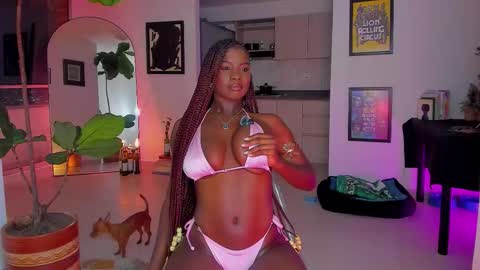 Snapshot of itslau_ chatting on 14, 3, 2026 lau online show from 14, 3, 2026