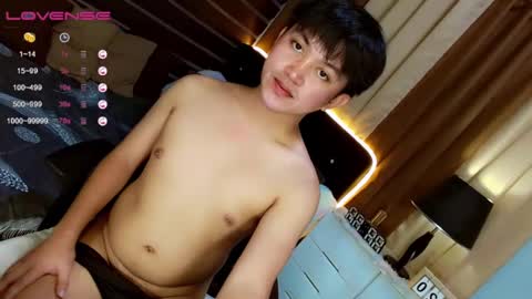 Snapshot of itsme_berniexx chatting on 22, 2, 2025 ask me online show from 22, 2, 2025