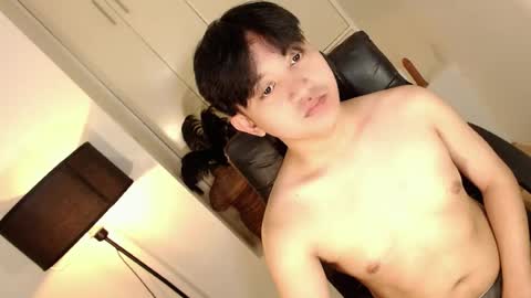 Snapshot of itsme_berniexx chatting on 9, 7, 2026 ask me online show from 9, 7, 2026
