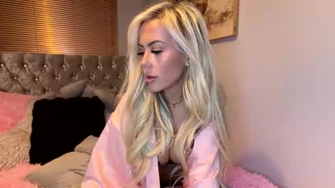 Lola online show from 26, 3, 2026