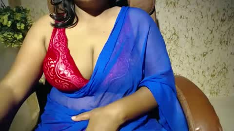 Snapshot of itsmiradesire chatting on 10, 4, 2026 Mira online show from 10, 4, 2026