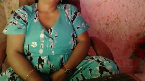 Snapshot of itsmiradesire chatting on 9, 5, 2026 Mira online show from 9, 5, 2026