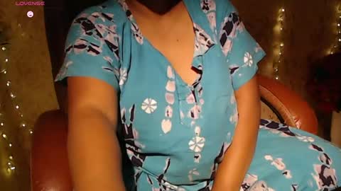 Snapshot of itsmiradesire chatting on 17, 5, 2026 Mira online show from 17, 5, 2026