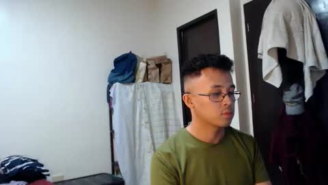Snapshot of itsyour_asianboy chatting on 5, 3, 2026 just call me francis online show from 5, 3, 2026
