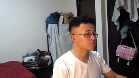 Snapshot of itsyour_asianboy chatting on 11, 3, 2026 just call me francis online show from 11, 3, 2026