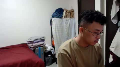 Snapshot of itsyour_asianboy chatting on 15, 3, 2026 just call me francis online show from 15, 3, 2026