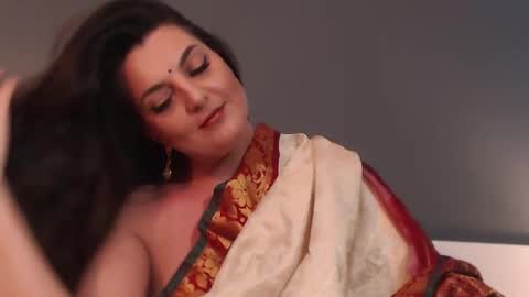 Snapshot of itsyourlady chatting on 5, 6, 2026 Melissa Khaan online show from 5, 6, 2026