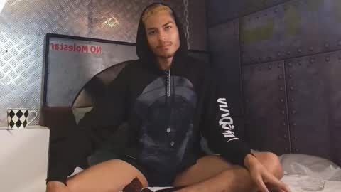 itszairen online show from 12, 2, 2026