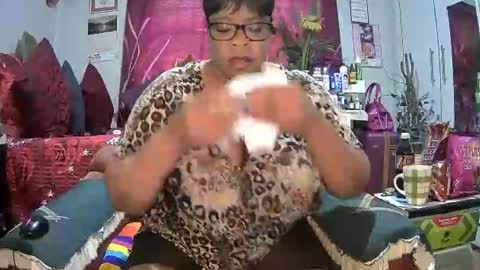 itumeleng74 online show from 28, 9, 2025