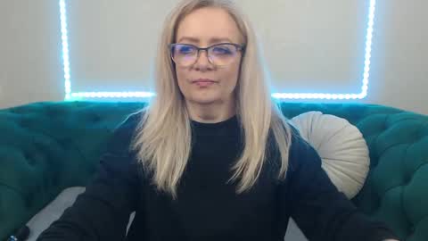 ivanacharm online show from 19, 5, 2026