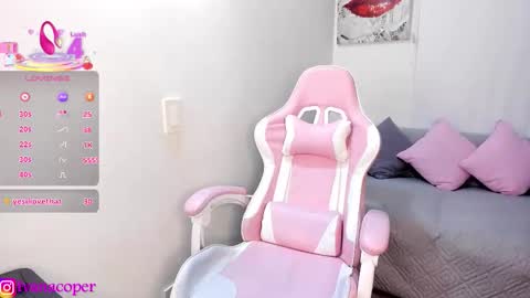 Snapshot of ivanacooper chatting on 2, 10, 2025 ivana online show from 2, 10, 2025