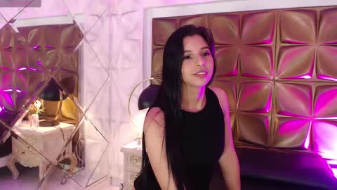 IvanaWatson online show from 6, 3, 2025