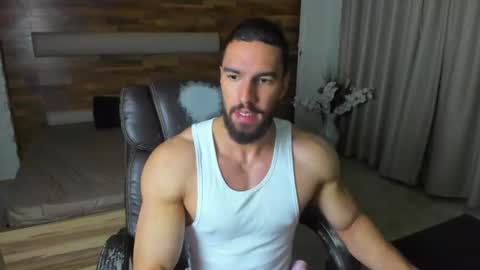 IvanHydee online show from 18, 7, 2026