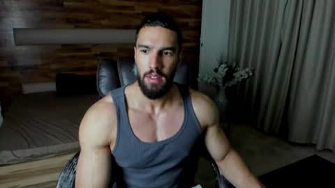 IvanHydee online show from 19, 7, 2026