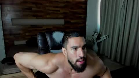 IvanHydee online show from 7, 8, 2026