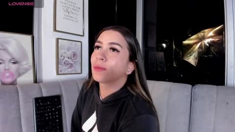 Ivanna West online show from 4, 7, 2026